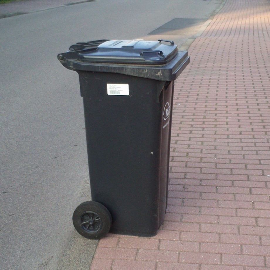 Mülltonne richtig herum